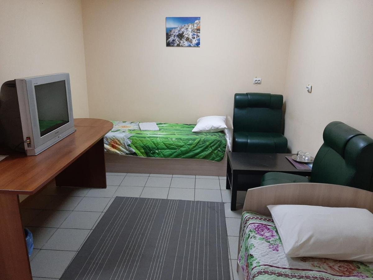 Motel Roza Vetrov Omsk Zewnętrze zdjęcie